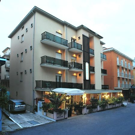 Hotel Tre Grazie Rimini Exterior photo