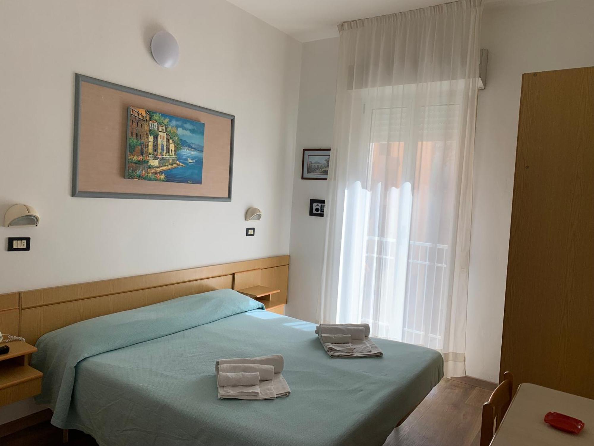 Hotel Tre Grazie Rimini Exterior photo